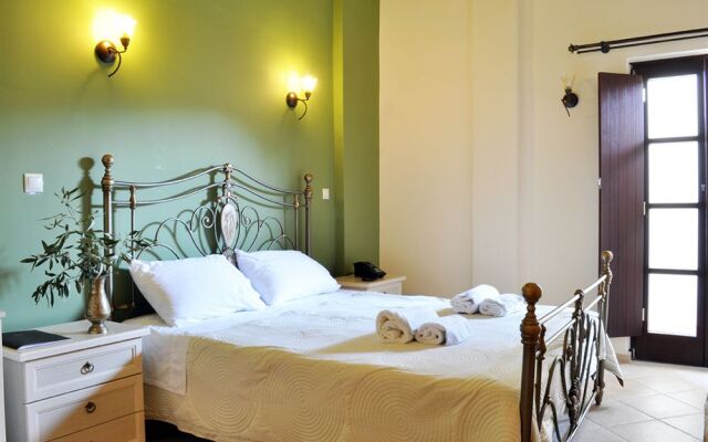 Areos Polis Hotel