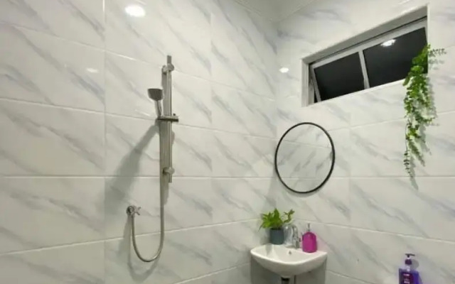 OYO Home 90711 Roses Villa