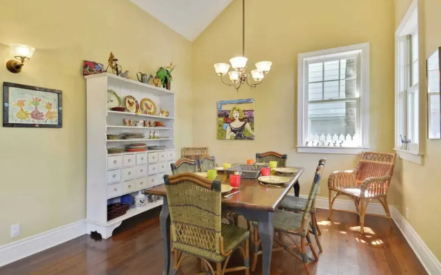 Easy Livin' by Avantstay Key West Home w/ Pool & BBQ Week Long Stays Only