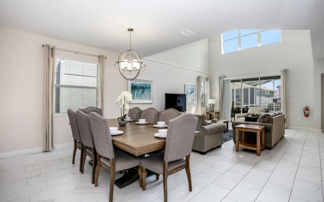 5 Bdrm Gated Golf Community Villa