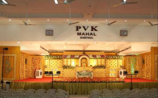 Hotel PVK Grand