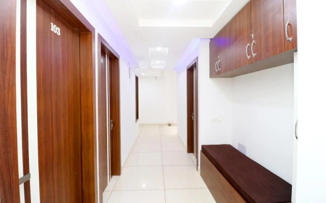 OYO 40722 Hotel Galaxy