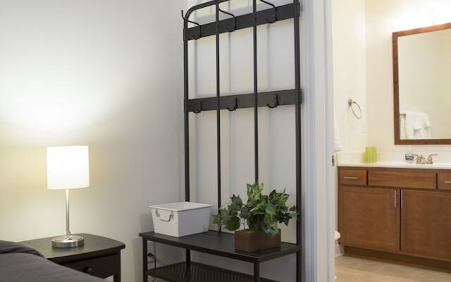 Wesley Heights Studio 1 BR Apts by Frontdesk