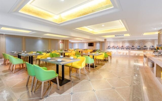 Vienna International Hotel (Dongguan Shipai Ecological Park)