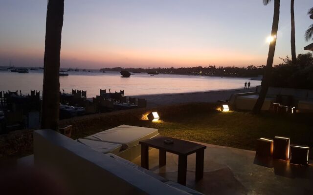 Blue Bay Village