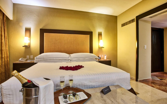 Barceló Puerto Vallarta - All Inclusive