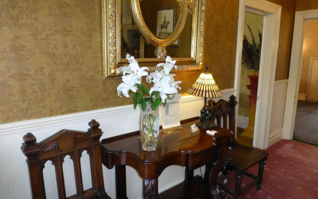 Summerhill Hotel