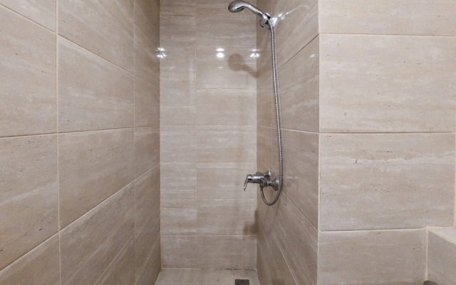 Simply Good Studio Apartment at Springwood Residence