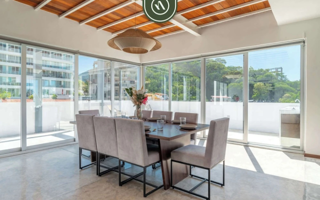 3 BR Condo - Private Terrace and Pool - Oceanview