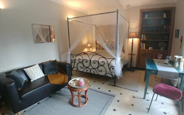 Charmant Studio a Nyons.