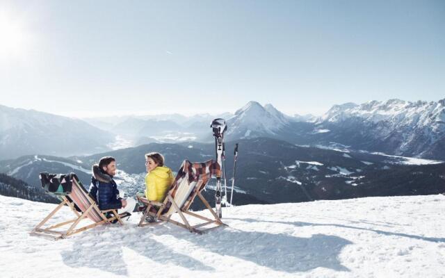 Family Friendly Chalet - Central with Beautiful Mountain Views