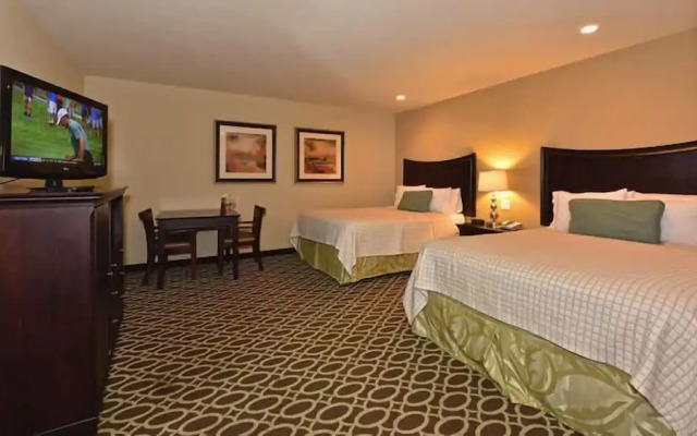 Sunday House Inn and Suites