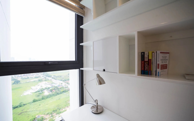 Canh Apartment in Vinhomes Green Bay