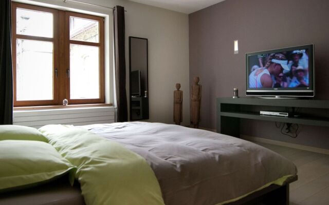 Attractive Holiday Home in Spa with Swimming Pool