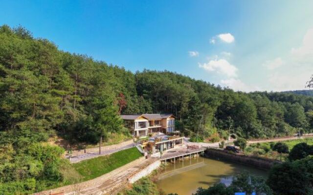 Shaoshan YinfengJu(Former Residence Scenic Area)