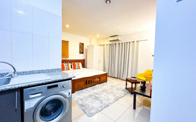 The Gallery Apartment