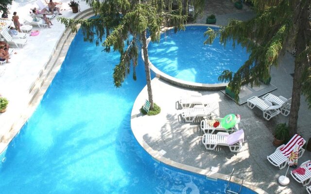 Park Hotel Briz All Inclusive- Free Parking
