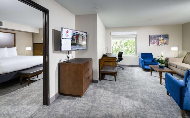 Best Western Plus Henderson Hotel