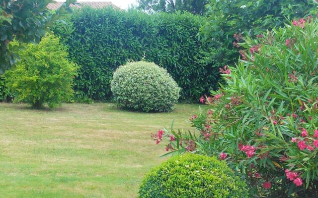 House With 2 Bedrooms in Monlaur-bernet, With Furnished Terrace