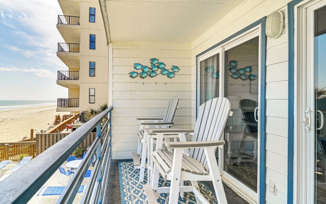 Oceanfront South Carolina Retreat - Pool & Balcony