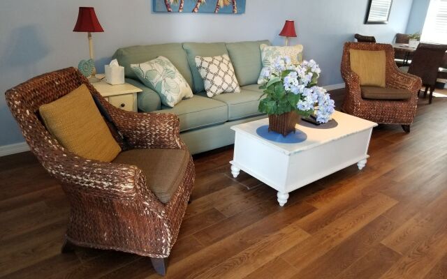 Royal North Beach All Suites