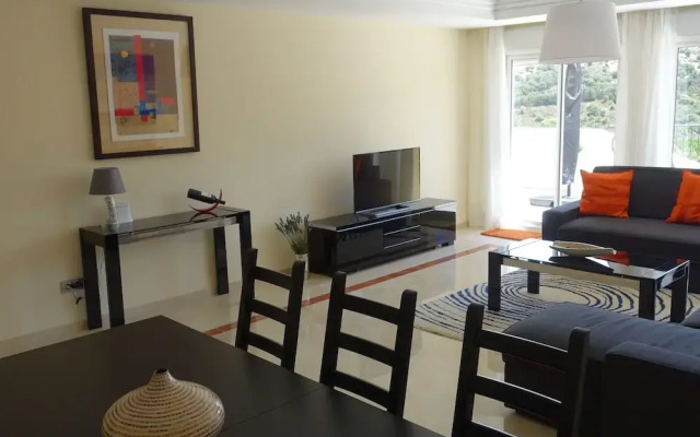 Sanroque Club Apartment