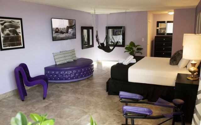 Rooftop Resort - Clothing Optional - Adult Only