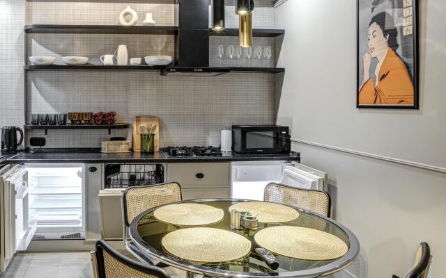 SKY B4 (Скай Б4)