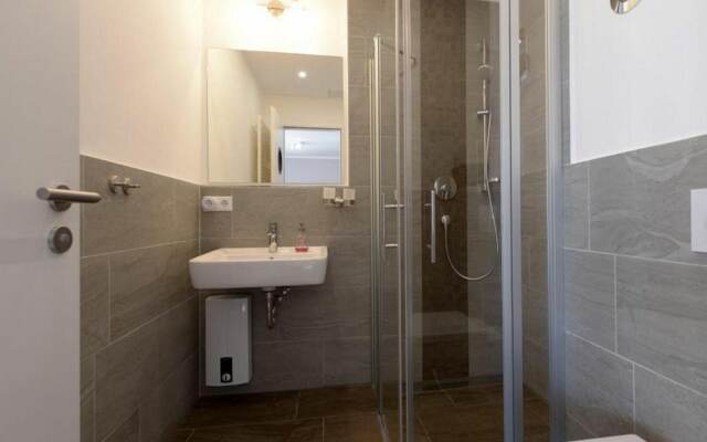 Nice Holiday Home With Port View