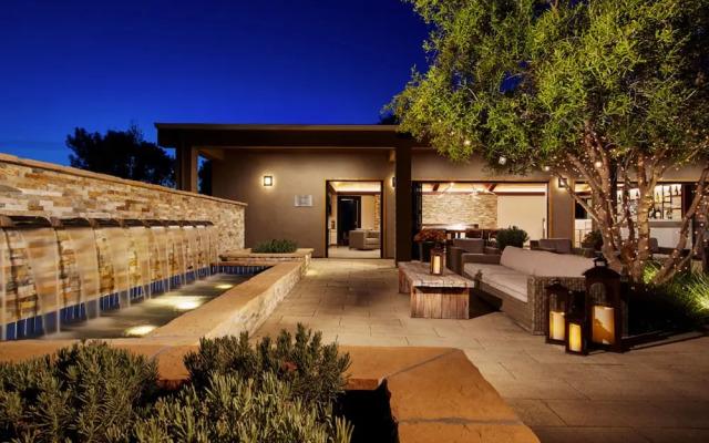 The Nest Hotel