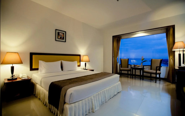 Champasak Grand Hotel