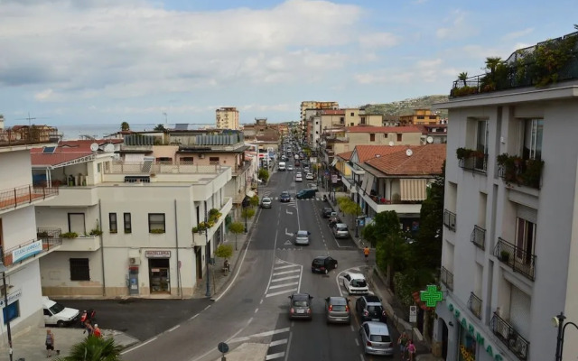 Benvenuti Al Centro