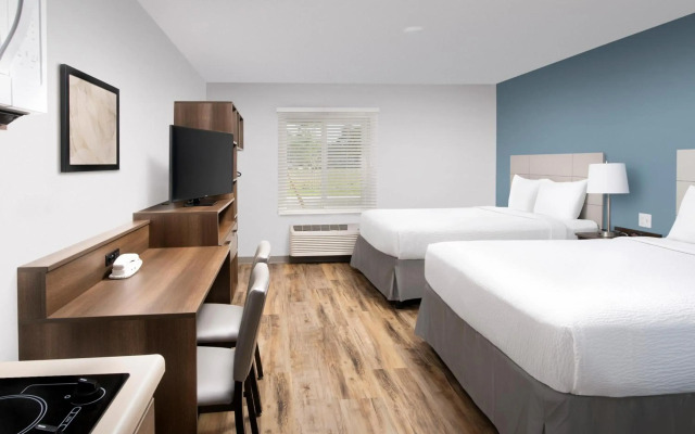 Woodspring Suites Deerfield Beach