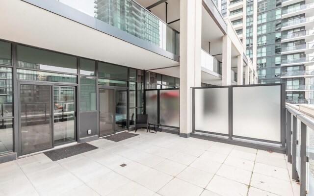 Bright and Spacious 1BR Condo w Large Balcony