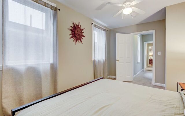 Lovely Home Next to Stadiums With Roofdeck&parking