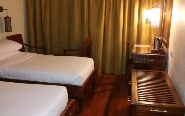 Lobo Wildlife Lodge