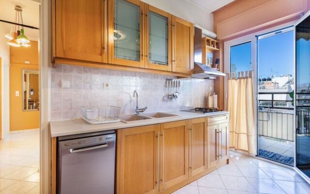 Ranias Luxurious Apartment