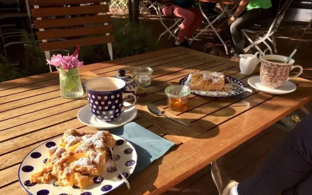 The Goose Modern Retreat