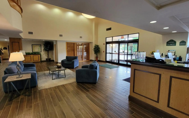 Holiday Inn Express Fayetteville Fort Bragg by IHG