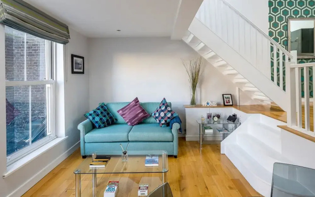 Spacious Duplex Near West Hampstead & Tube
