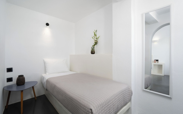 Elios Cave Suites