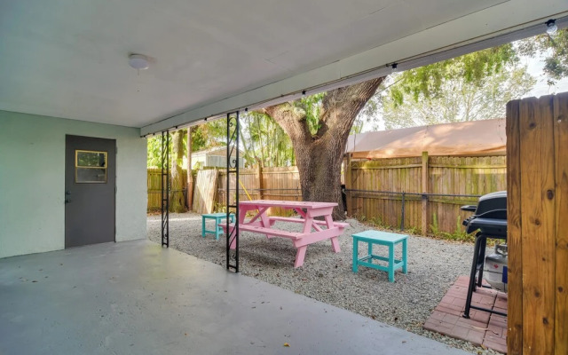 Pet-friendly Gulfport Home: Walkable Location!