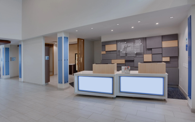 Holiday Inn Express Hotel & Suites Ft Lauderdale Airport/Cru by IHG - Image 4