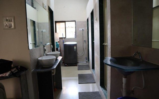Indigo Room Sharing Dormitory - Near International Airport