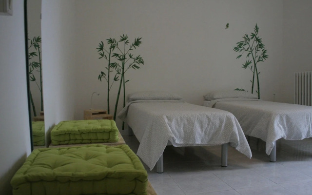 Urban Oasis Hostel