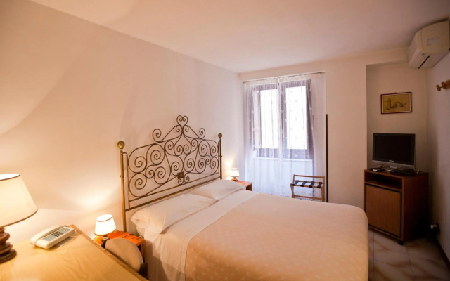 Hotel Moderno
