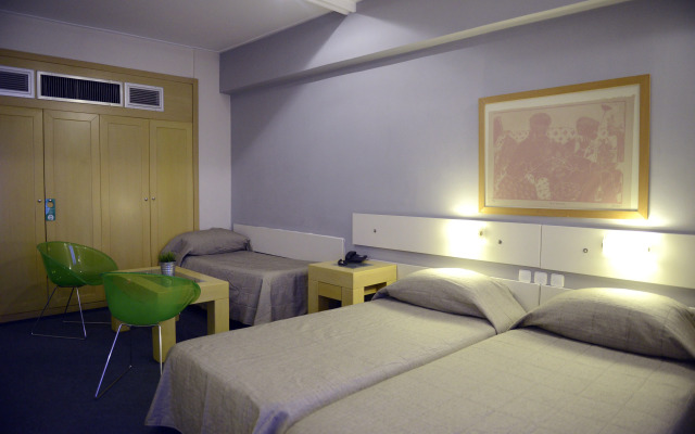 Dorian Inn Hotel