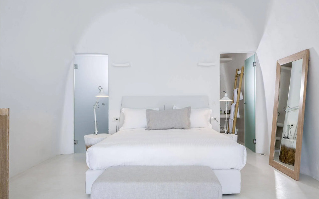 Charisma Suites