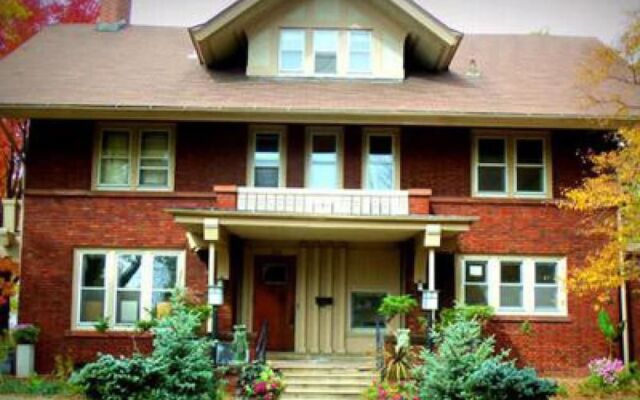 Mendota Lake House Inn