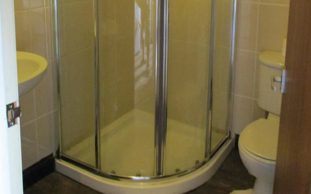 Blackbird House, Apartments and Studios